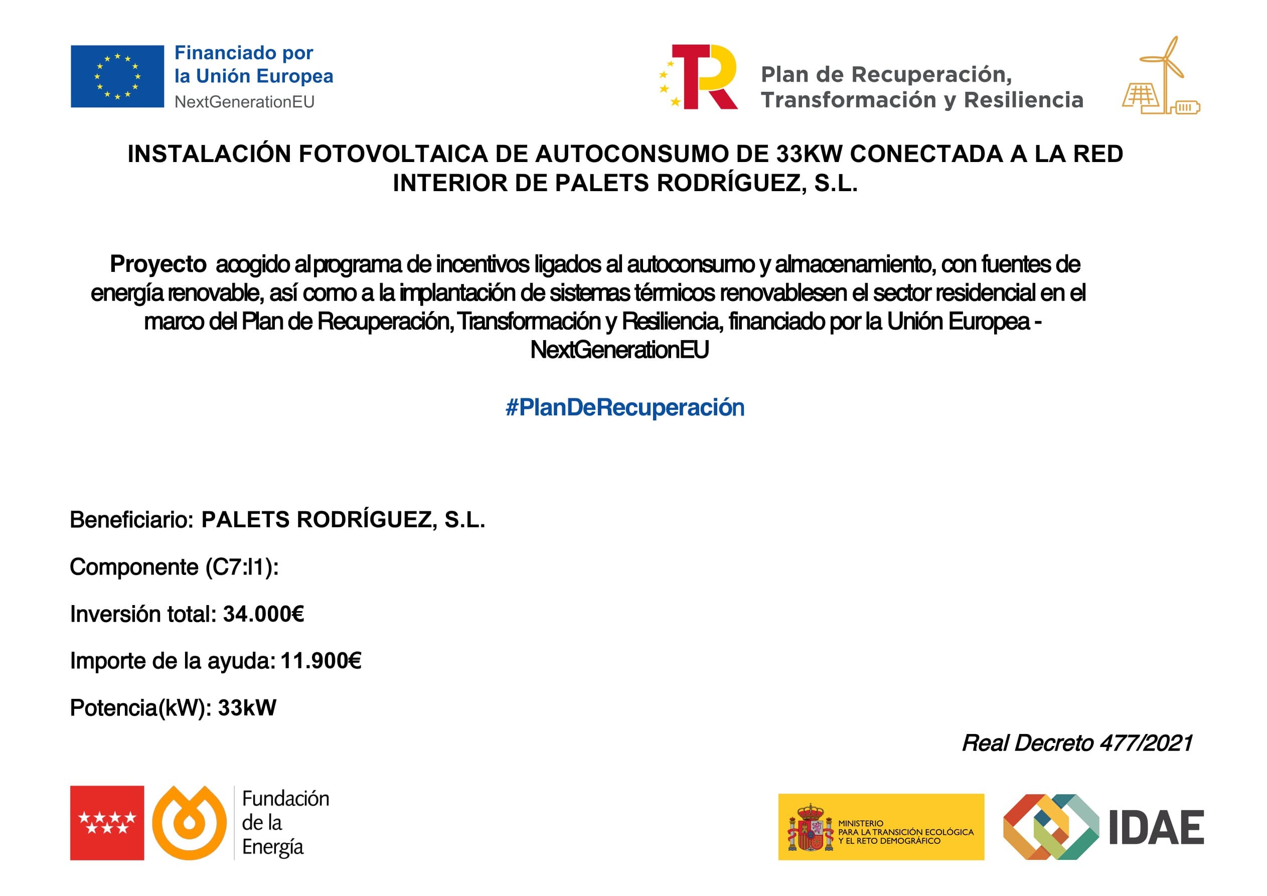 Panel informativo de la instalación fotovoltaica de autoconsumo financiada por el Plan de Recuperación